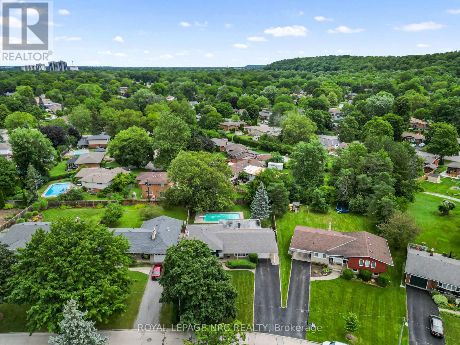 245 RIVERVIEW BOULEVARD - Image 45
