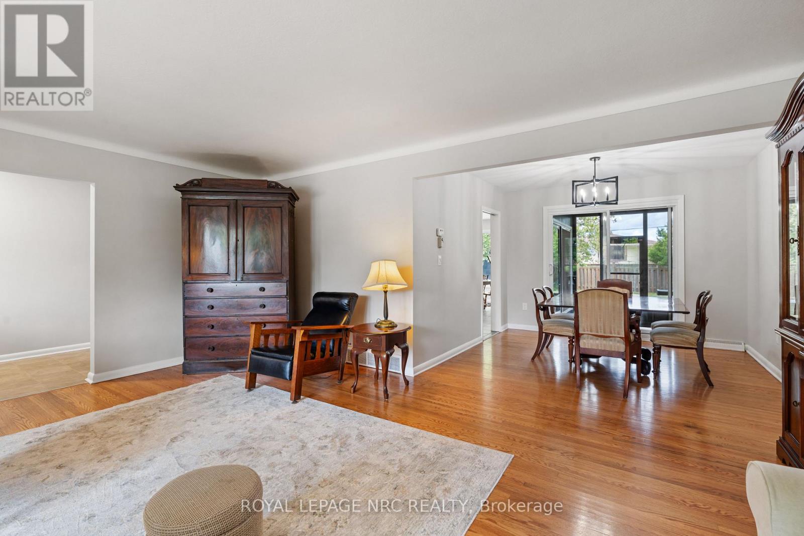 245 RIVERVIEW BOULEVARD - Image 8