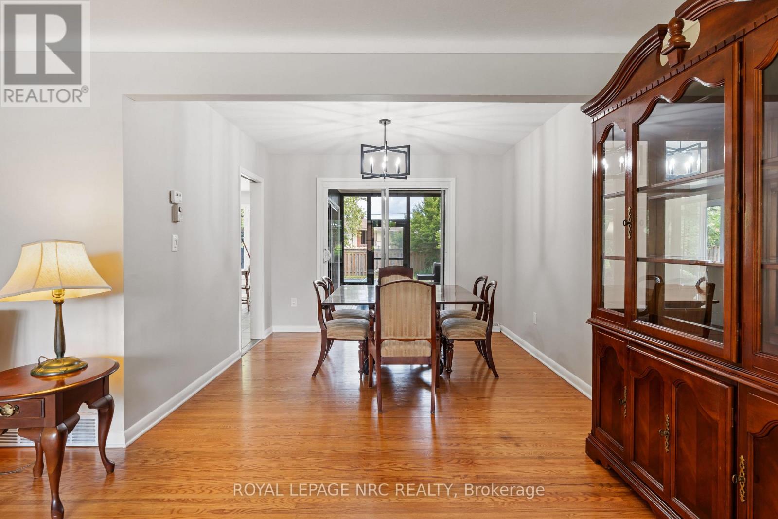 245 RIVERVIEW BOULEVARD - Image 9