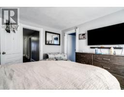 Living room - 262-264 Queen Street, Chatham, ON N7M2H3 Photo 11