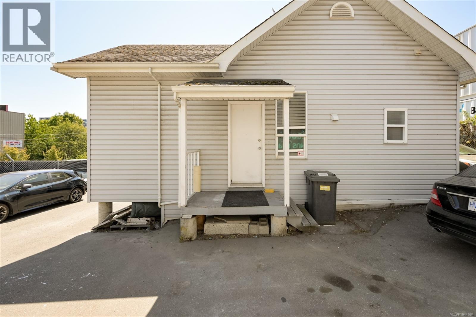  418 Alpha Terrace, Victoria