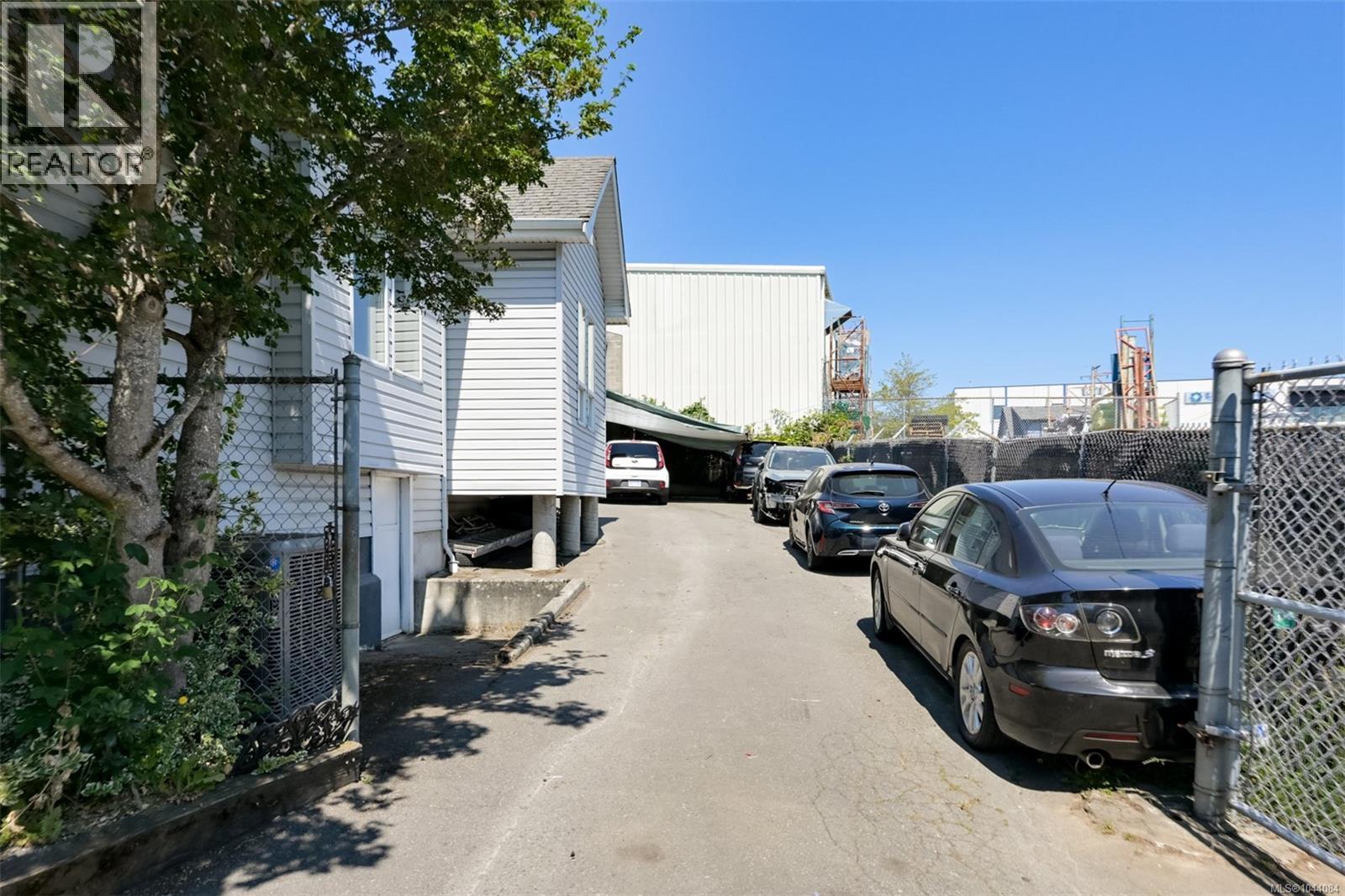  418 Alpha Terrace, Victoria