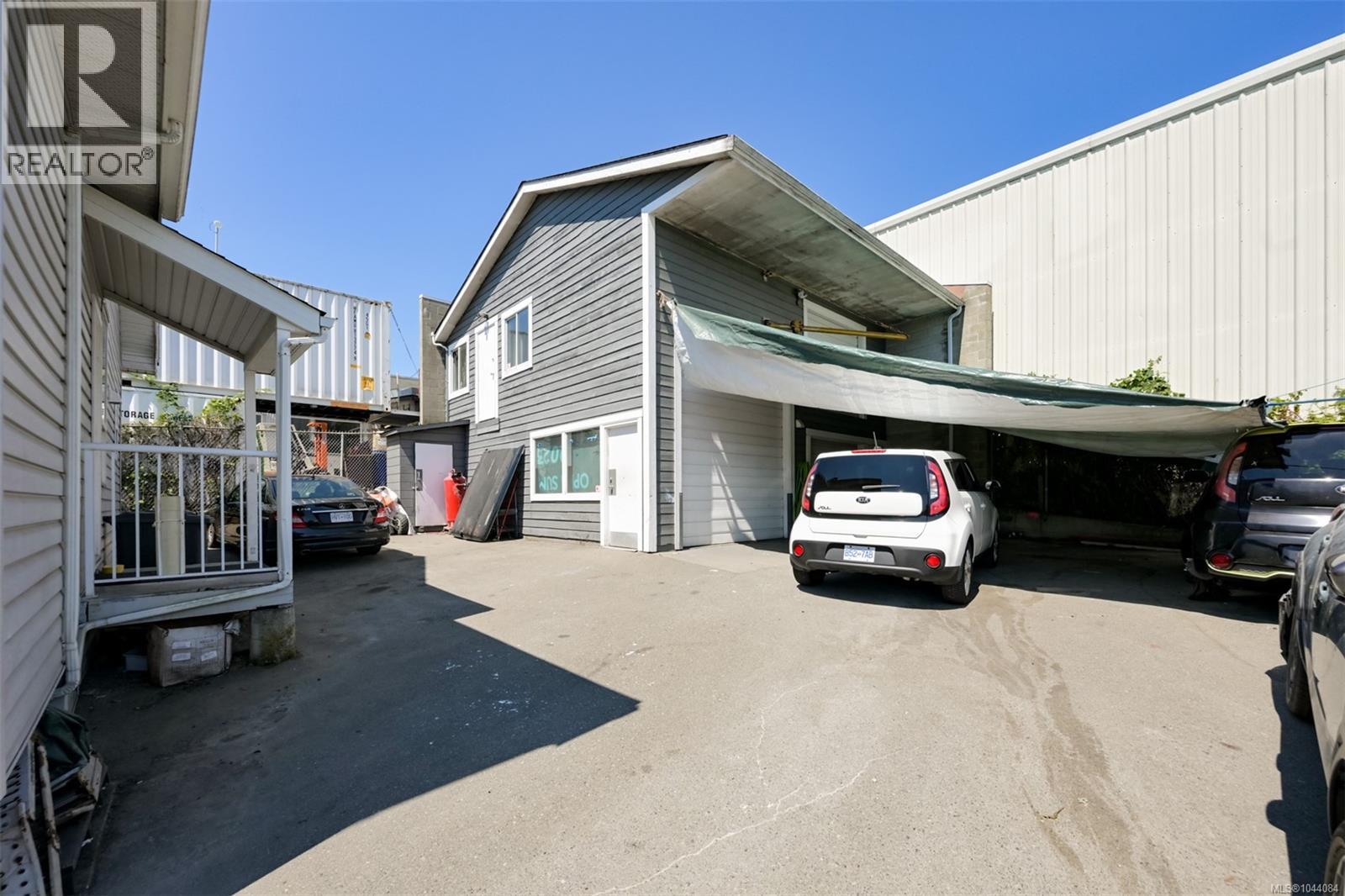  418 Alpha Terrace, Victoria