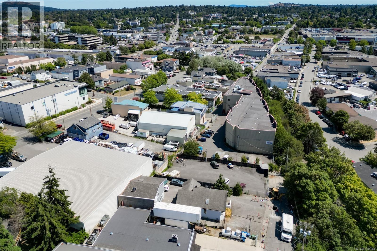  418 Alpha Terrace, Victoria