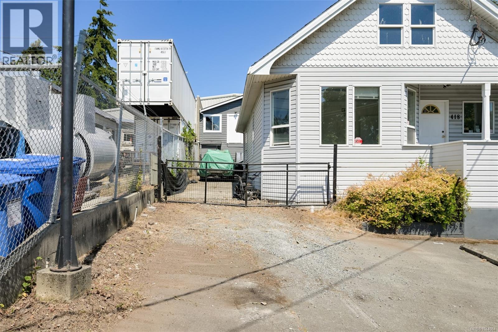  418 Alpha Terrace, Victoria