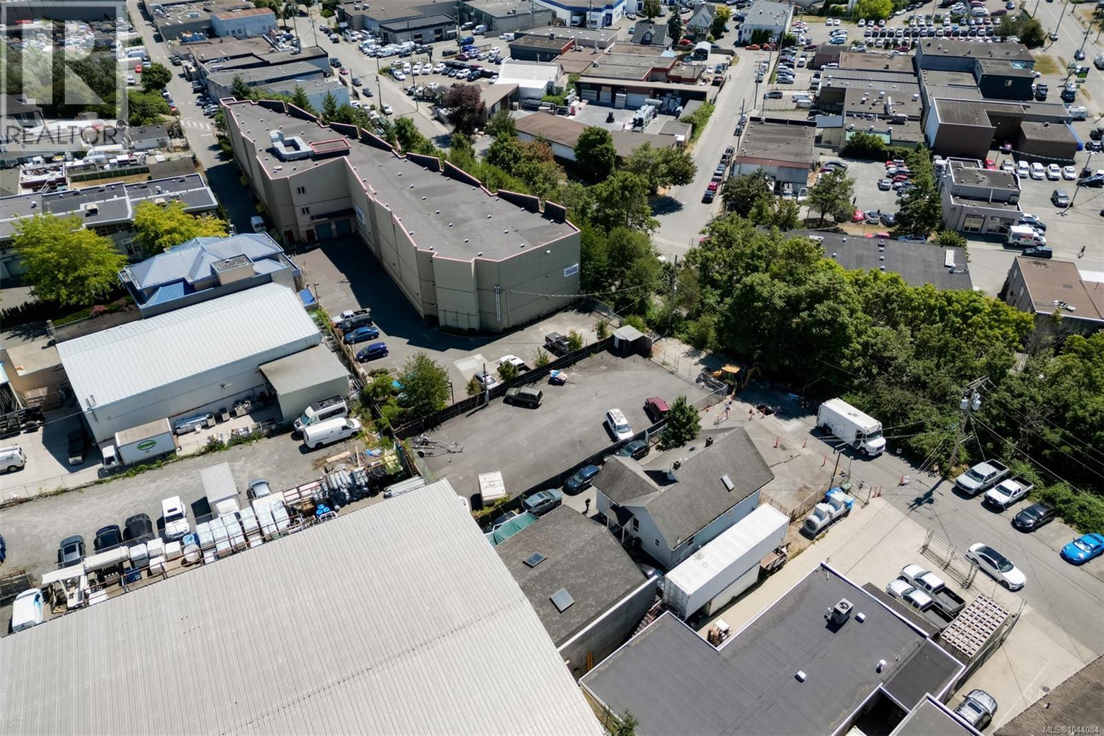  418 Alpha Terrace, Victoria