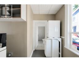 418 Alpha Terr, Victoria, BC V8Z1B6 Photo 12
