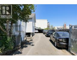 418 Alpha Terr, Victoria, BC V8Z1B6 Photo 16