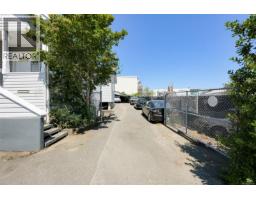418 Alpha Terr, Victoria, BC V8Z1B6 Photo 19