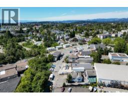 418 Alpha Terr, Victoria, BC V8Z1B6 Photo 24