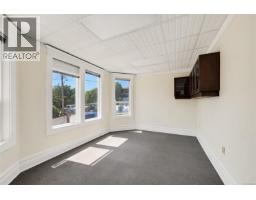 418 Alpha Terr, Victoria, BC V8Z1B6 Photo 8