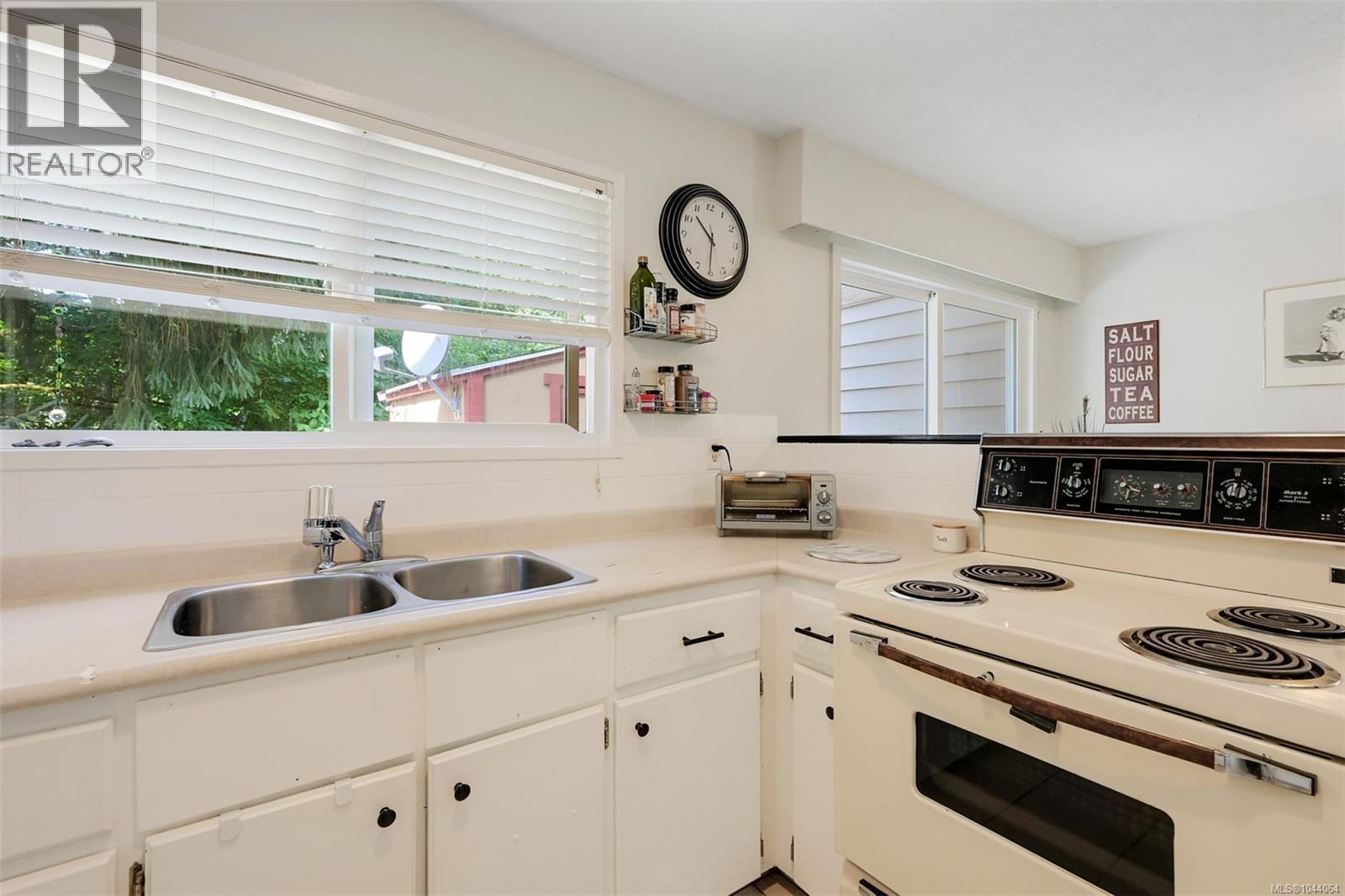 #111 2860 Sooke Lake Rd - 7