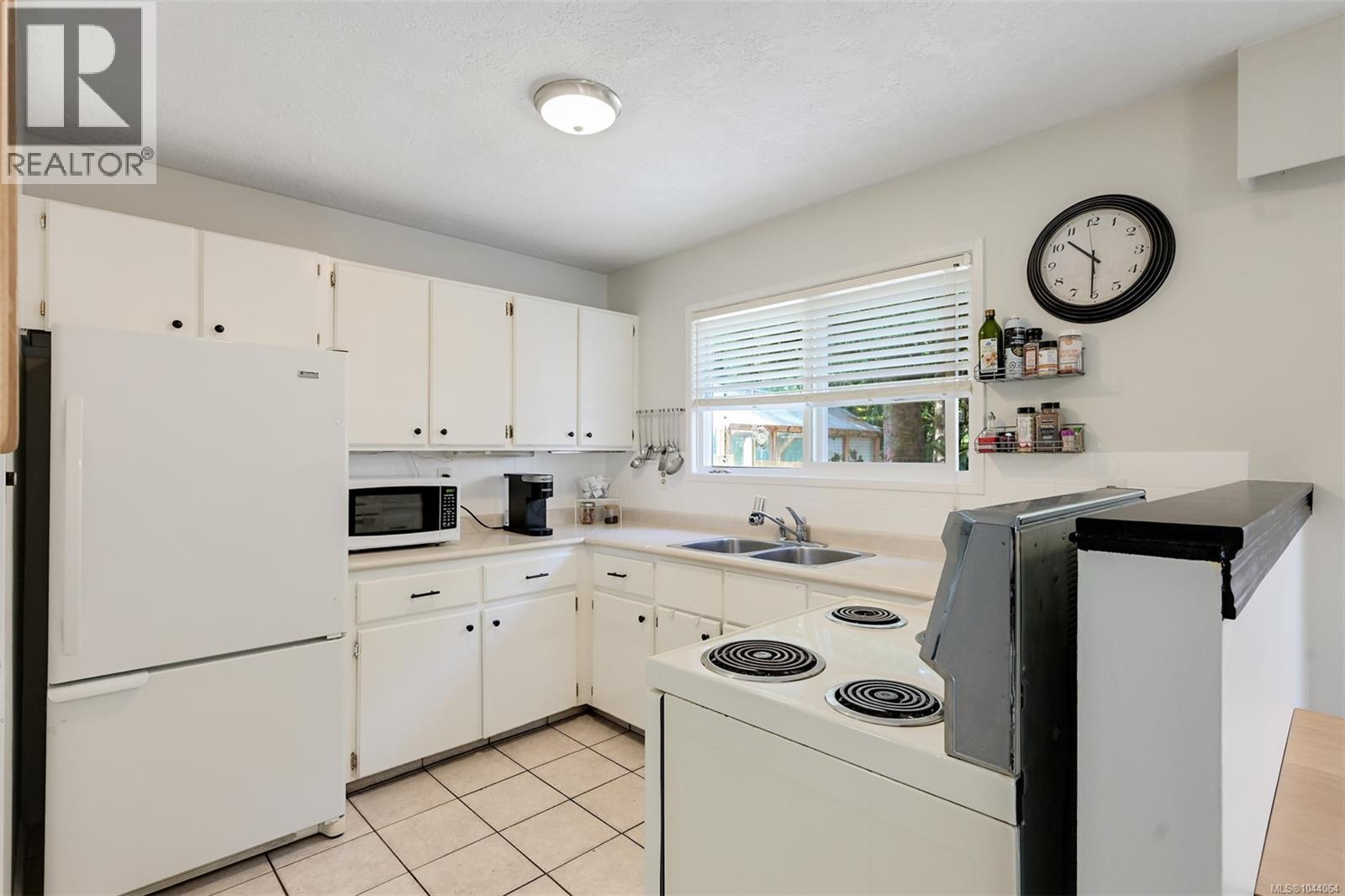 #111 2860 Sooke Lake Rd - 8
