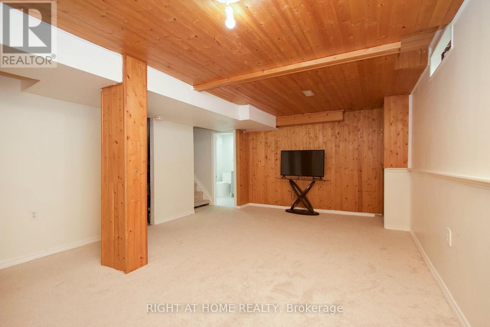865 ATTERSLEY DRIVE - 22