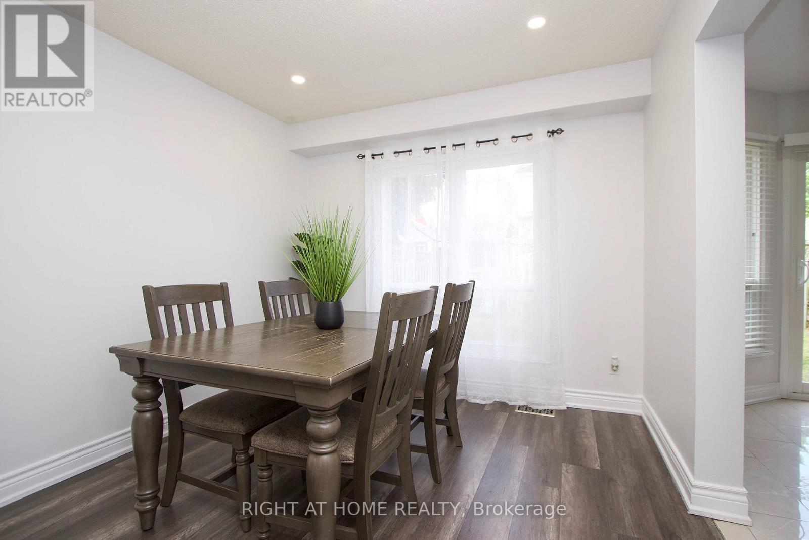 865 ATTERSLEY DRIVE - 9