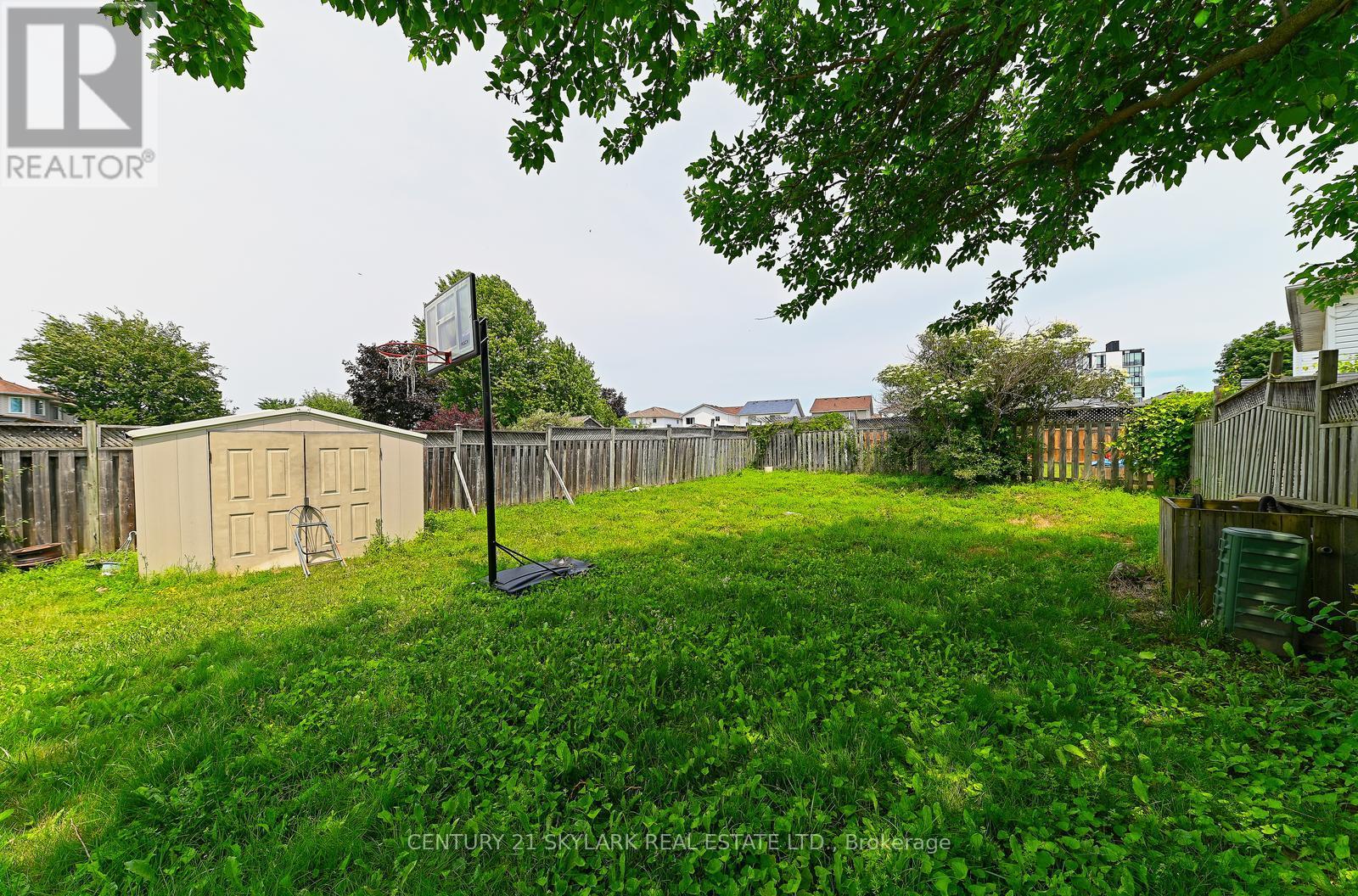 1922 DALHOUSIE CRESCENT - 39