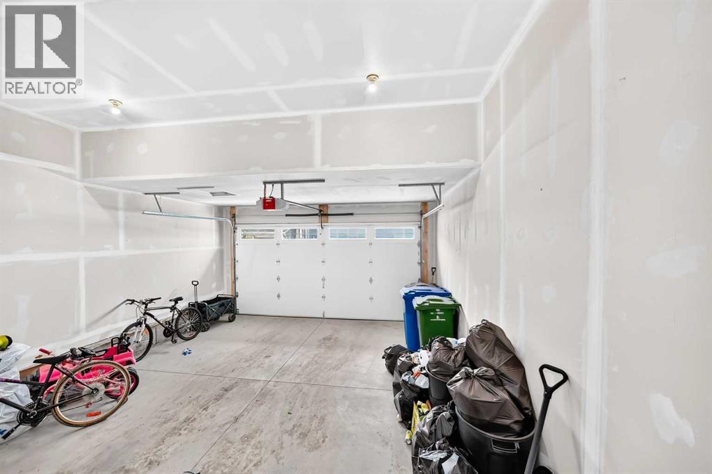 427 Kinniburgh Loop - 26
