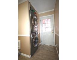18222 58b Avenue, Surrey, BC V3S5V9 Photo 7