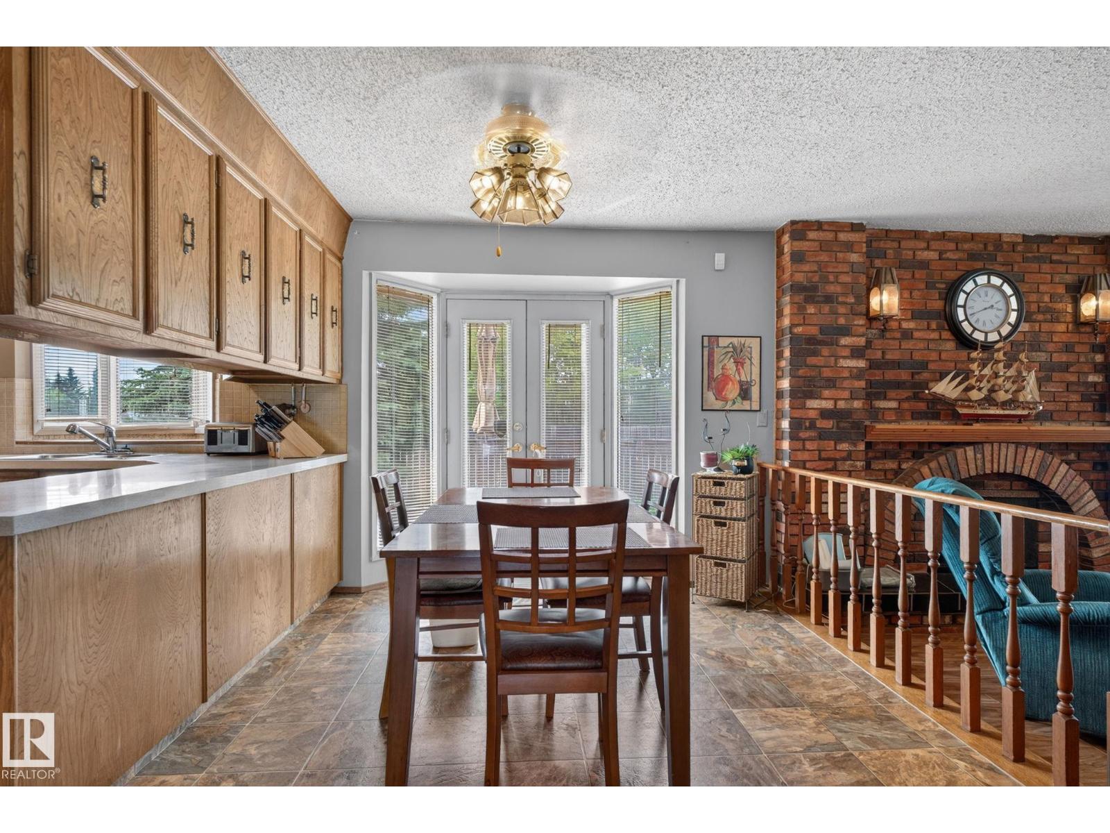17206 111A ST NW - 8
