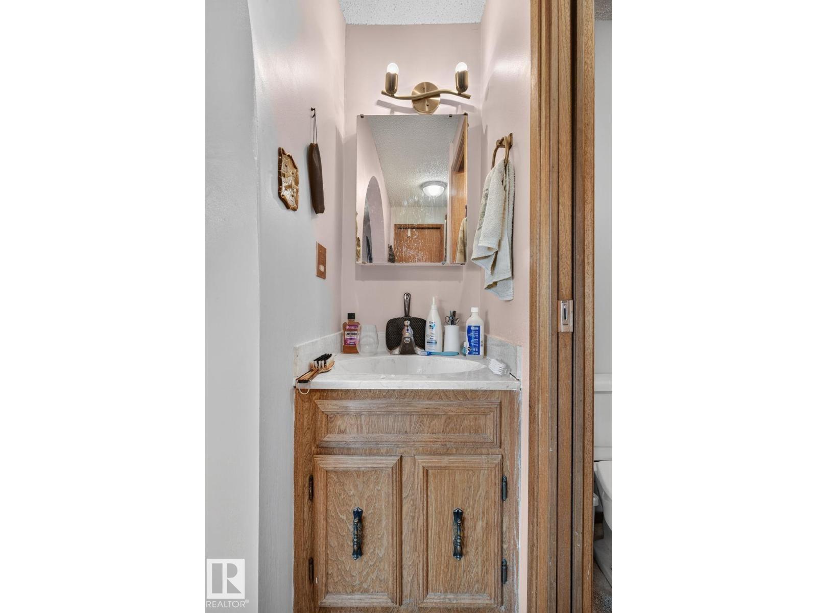 17206 111A ST NW - 46