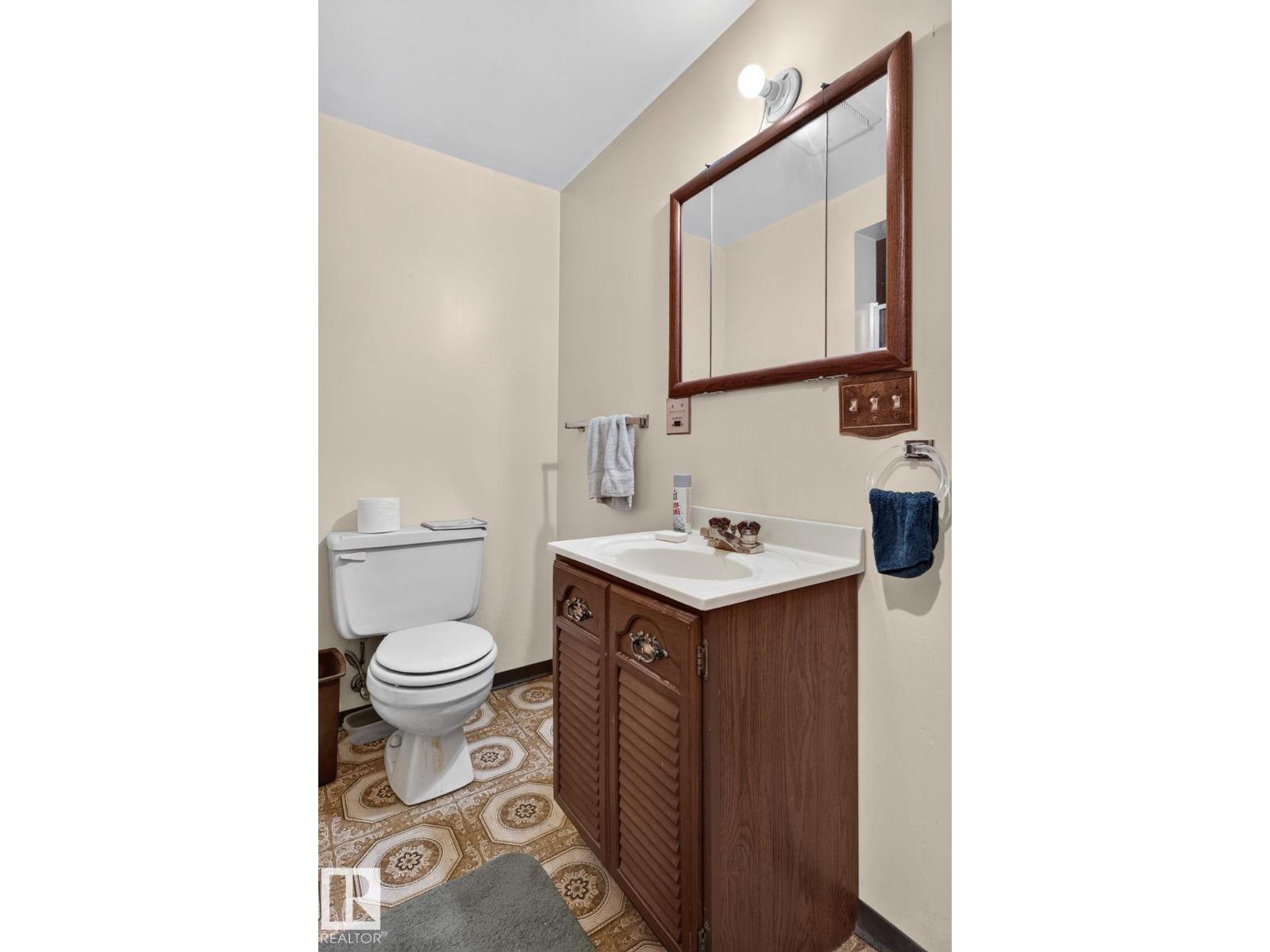 17206 111A ST NW - 30