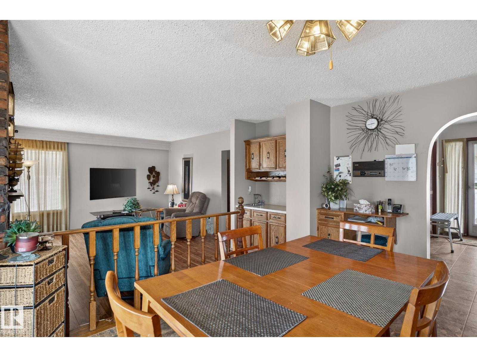 17206 111A ST NW - 11