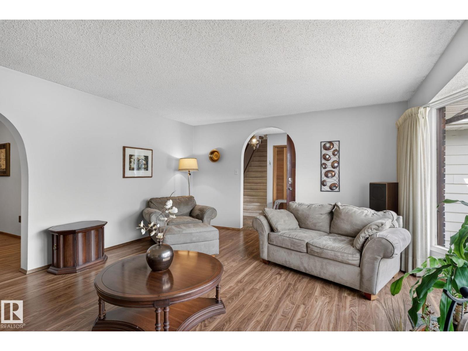 17206 111A ST NW - 18