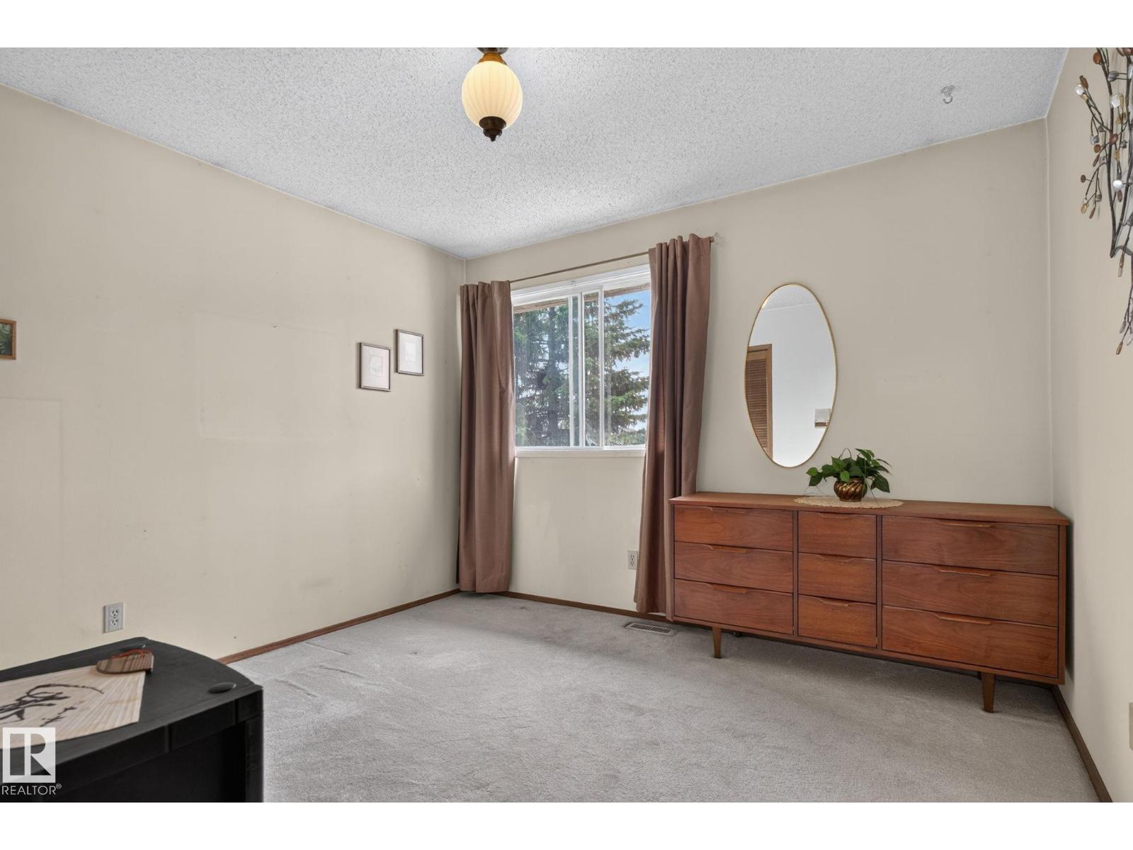 17206 111A ST NW - 31