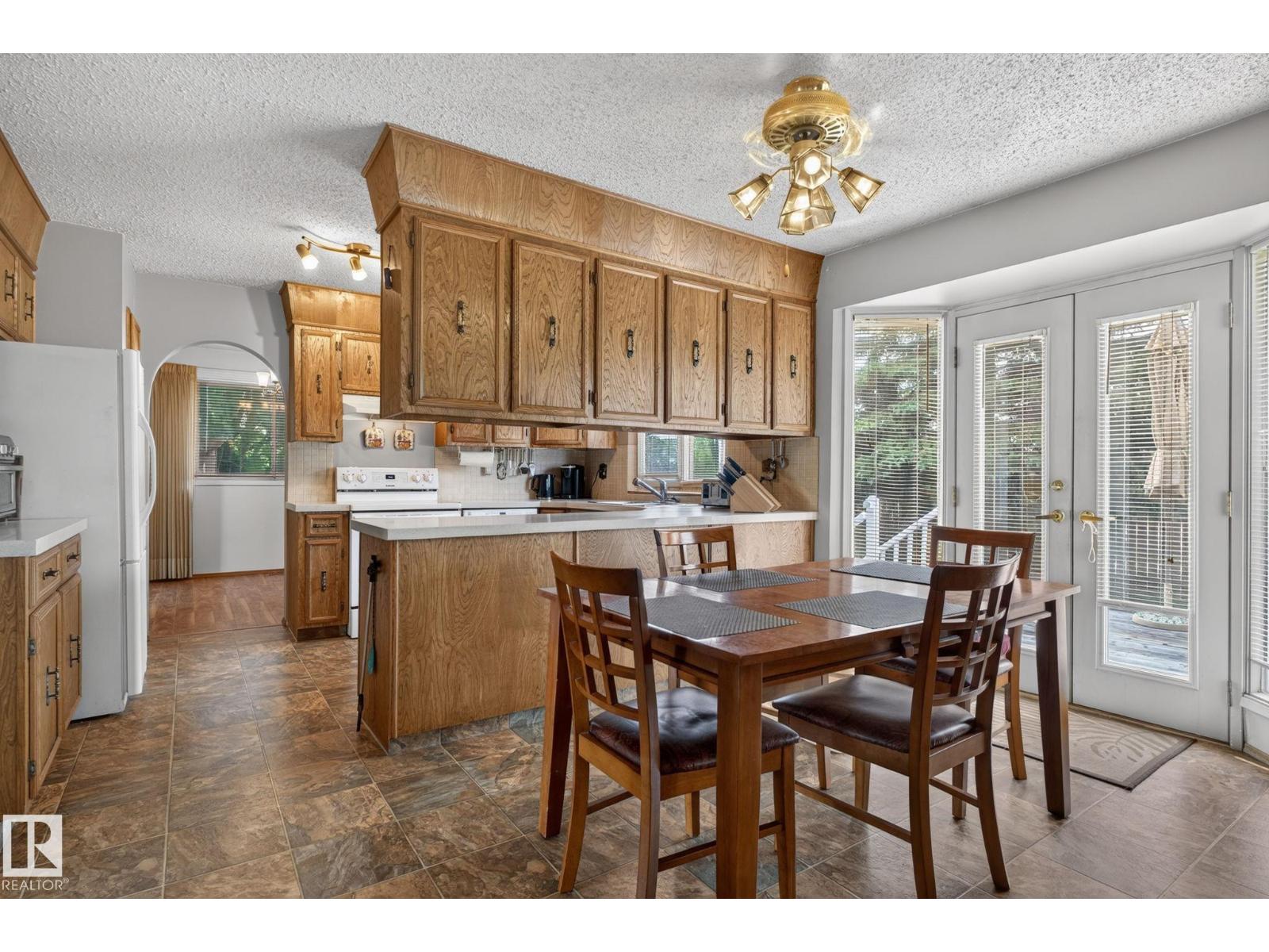 17206 111A ST NW - 9