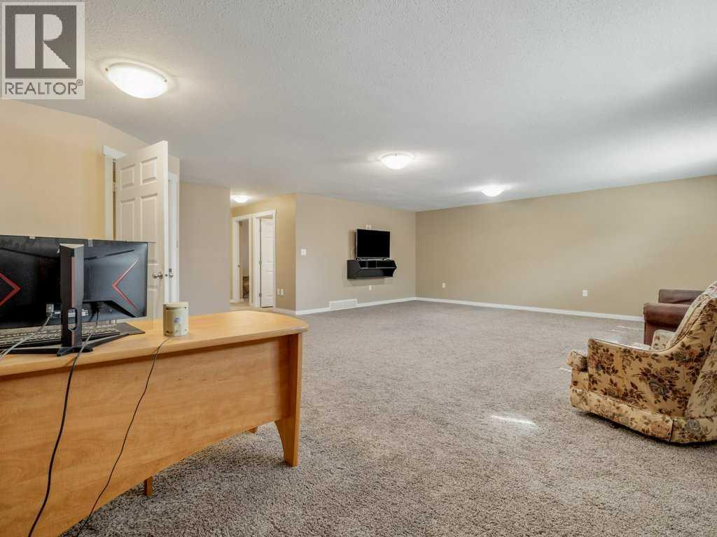 757 28 Street - 29