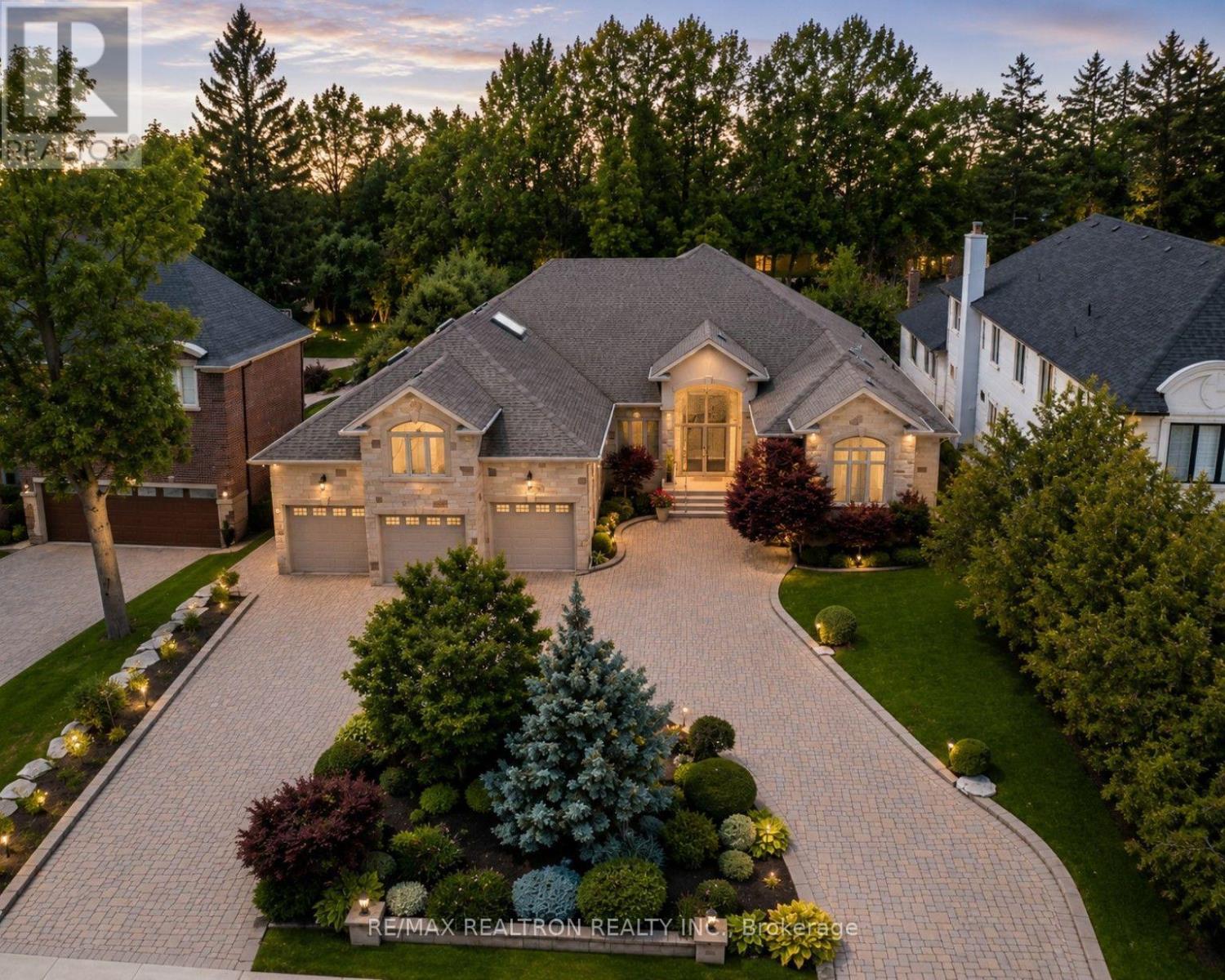 16 BOYLE DRIVE - 5