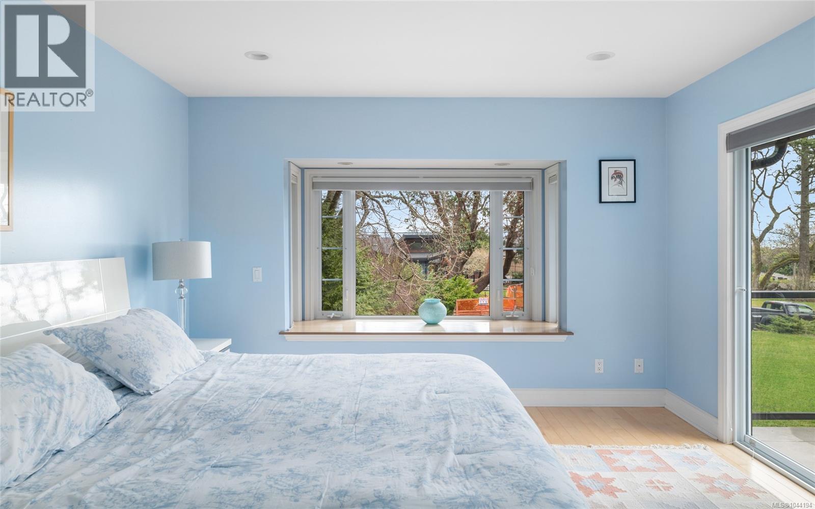 2881 Phyllis St - 21