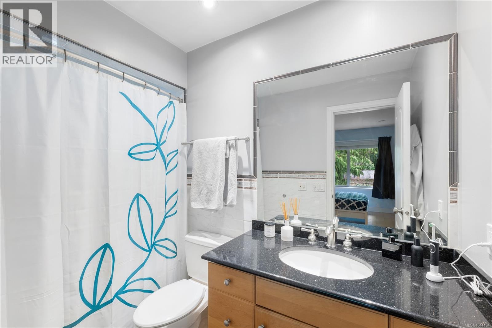 2881 Phyllis St - 31