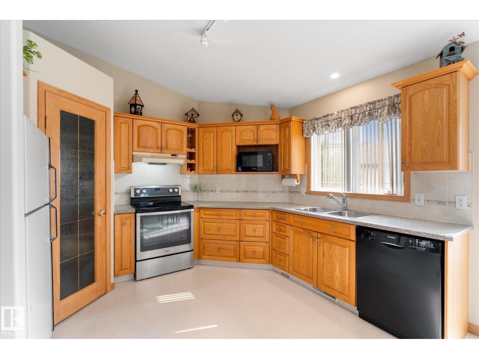 16 SIMONETTE CR - Image 21