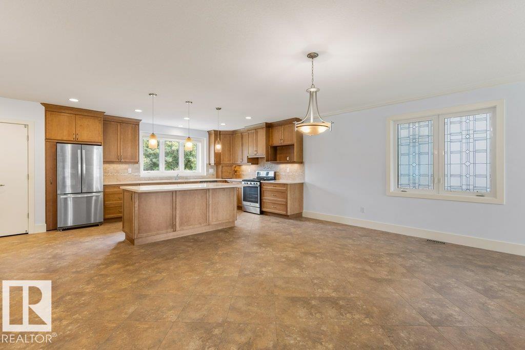 9711 146 ST NW - 10