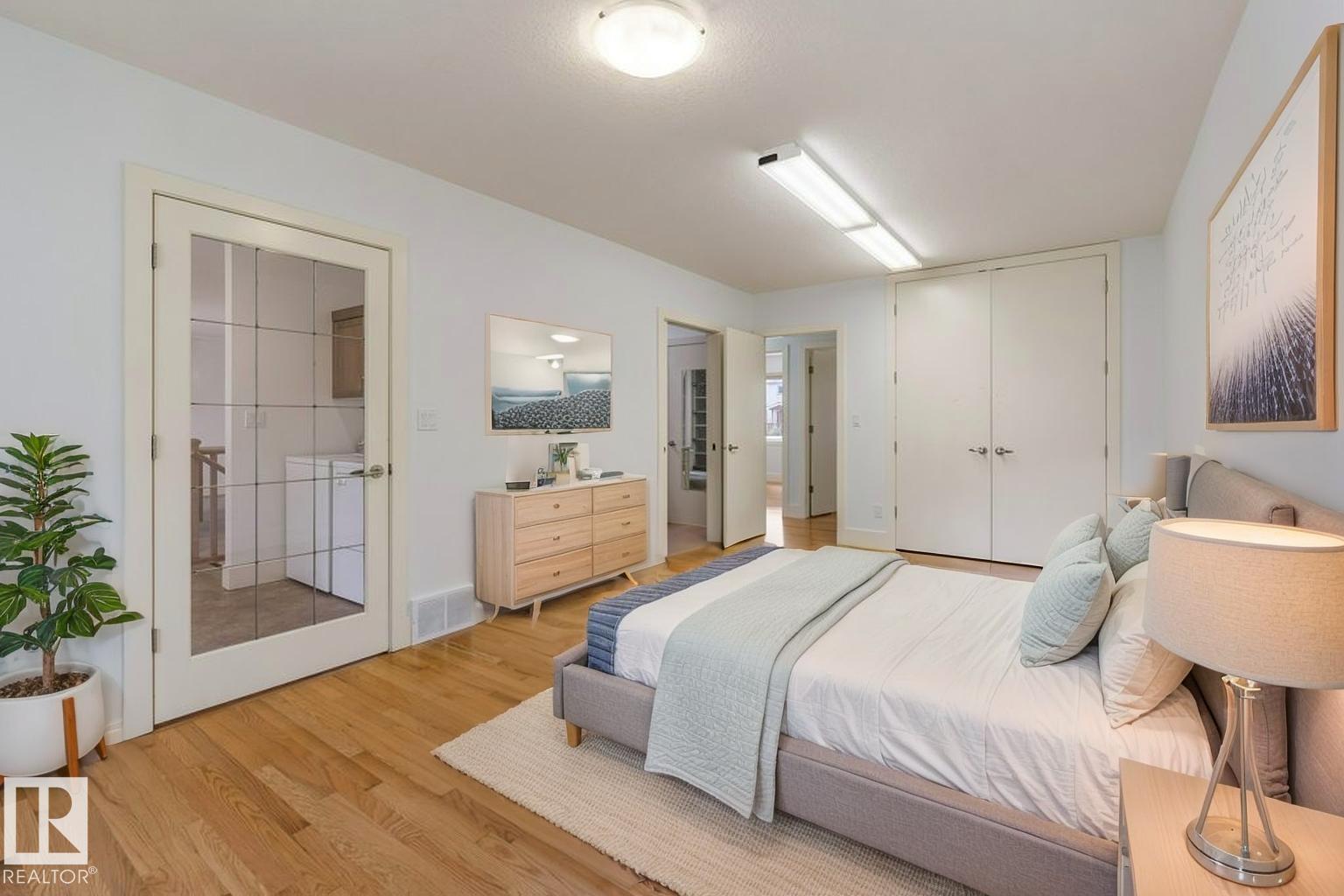 9711 146 ST NW - 15