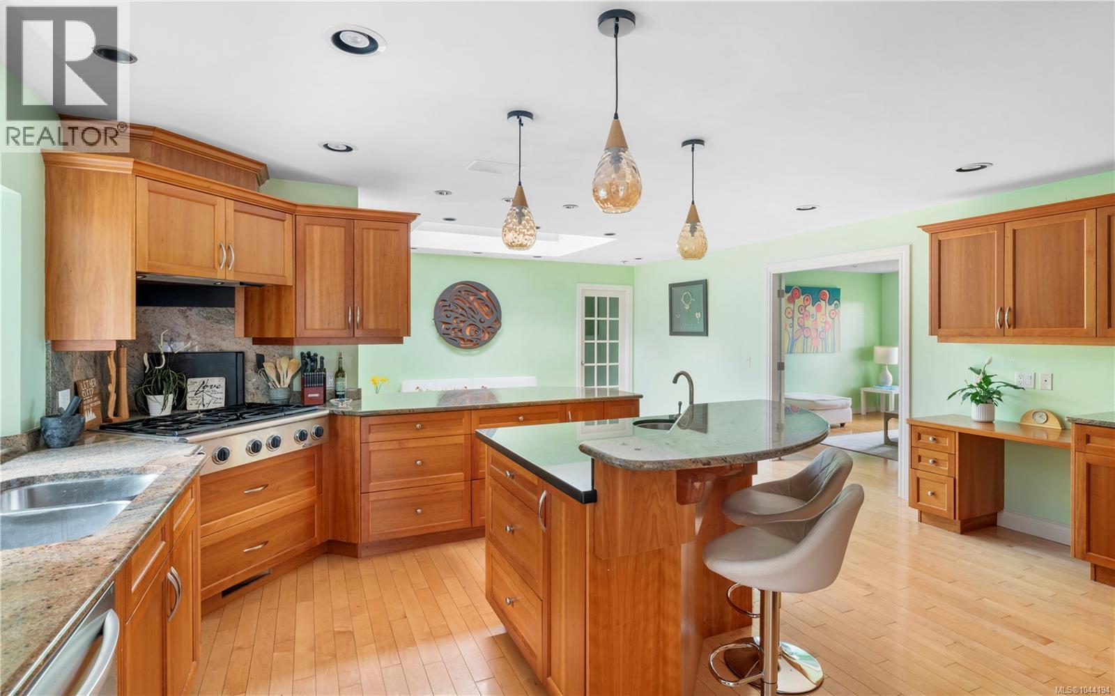 2881 Phyllis St - 13