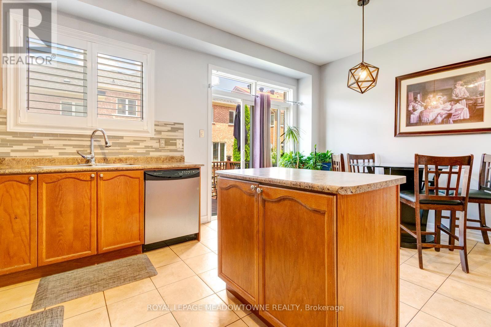 52 ROYAL VISTA ROAD - Image 22