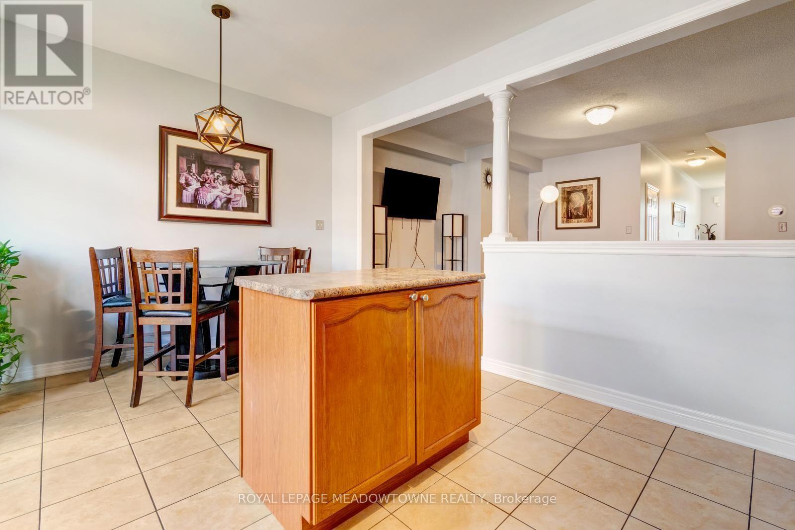 52 ROYAL VISTA ROAD - Image 23