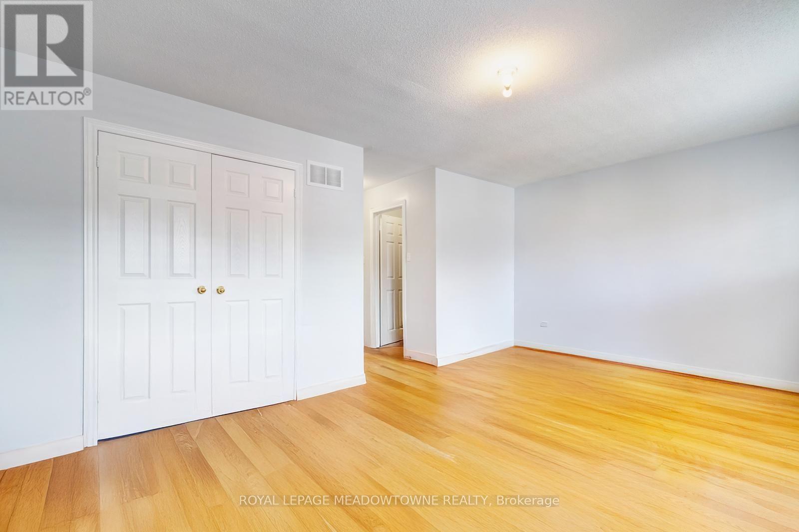 52 ROYAL VISTA ROAD - Image 32