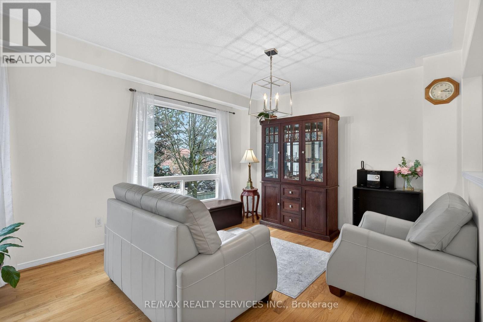 #26A 5205 GLEN ERIN DRIVE E - 10