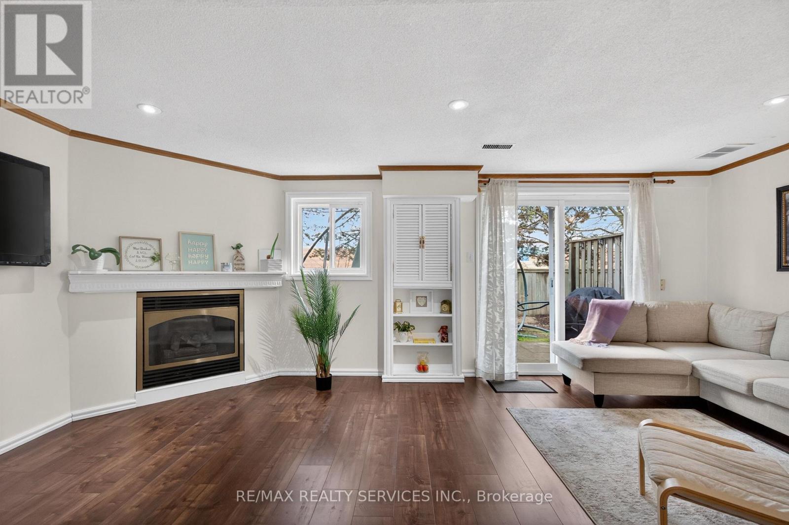 #26A 5205 GLEN ERIN DRIVE E - 26