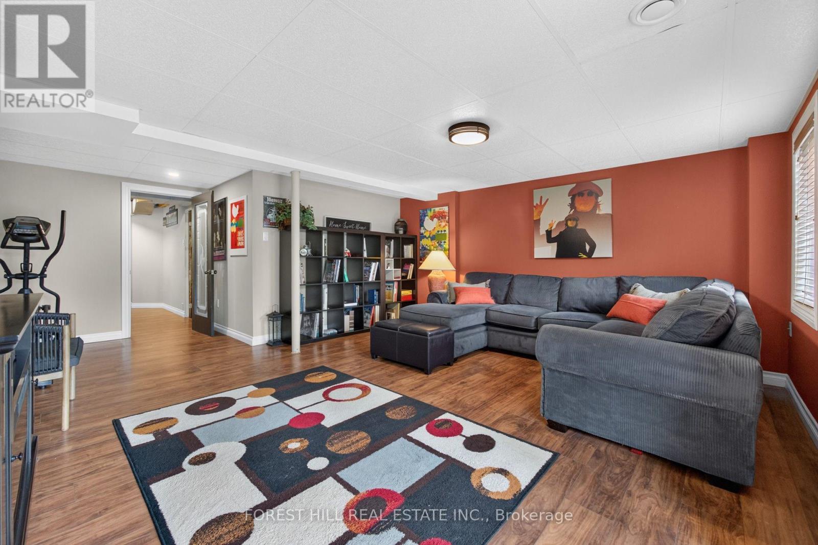 92 SENATOR WAY - 26