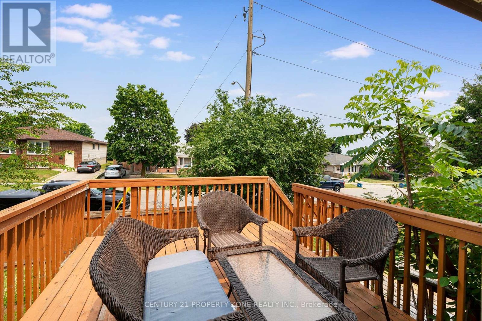 137 NICKOLAS CRESCENT - 15