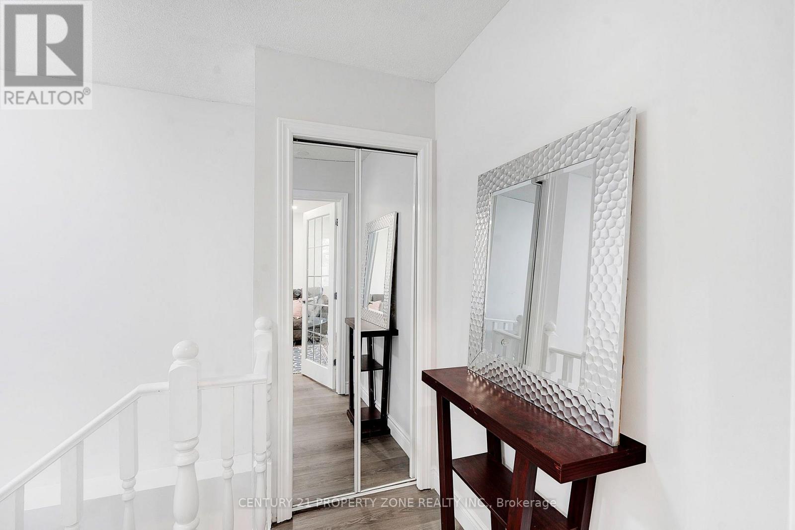 137 NICKOLAS CRESCENT - 7