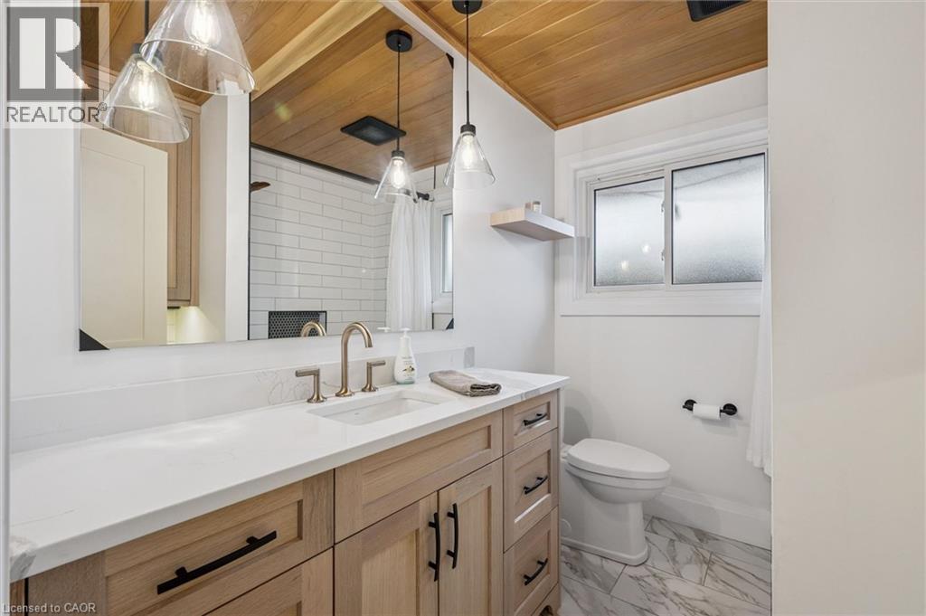 223 CARTER Avenue - Image 21