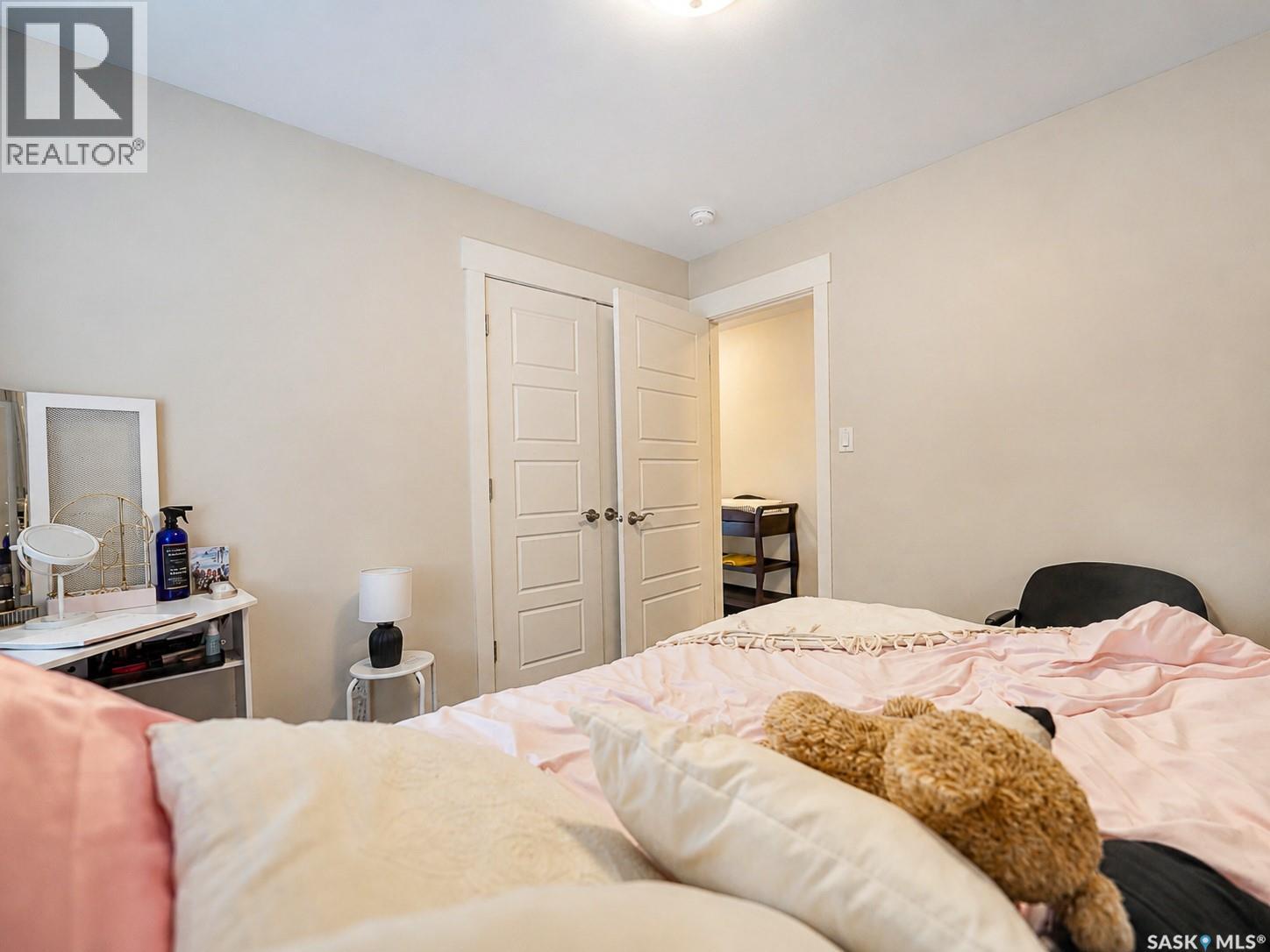 4438 Sheridan STREET - Image 15