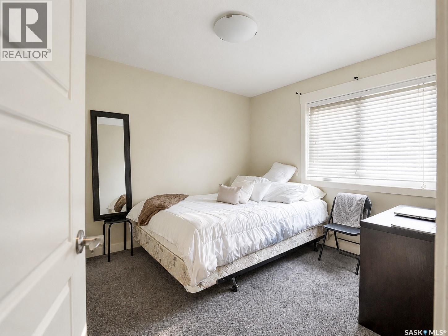 4438 Sheridan STREET - Image 17