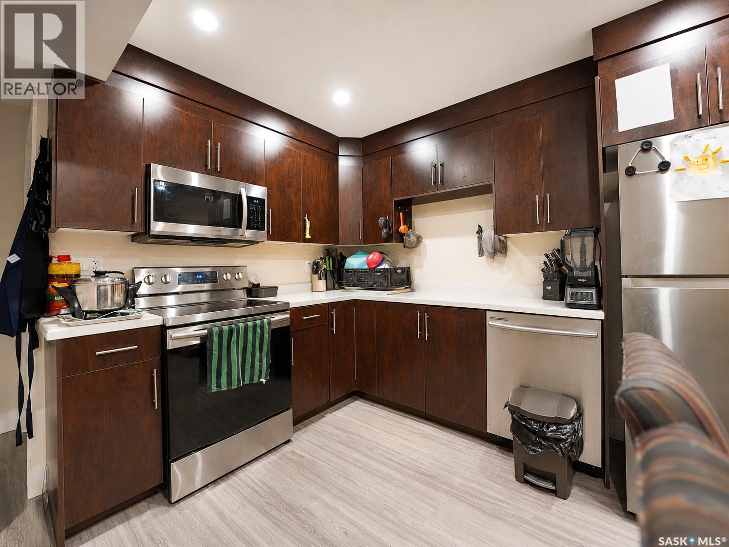 4438 Sheridan STREET - Image 23