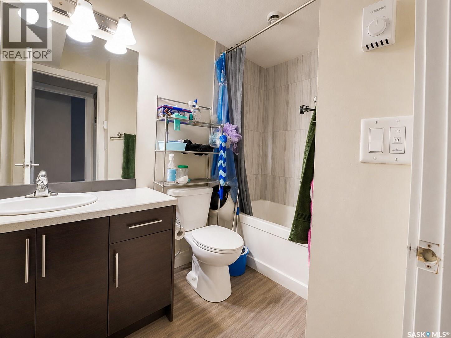 4438 Sheridan STREET - 25